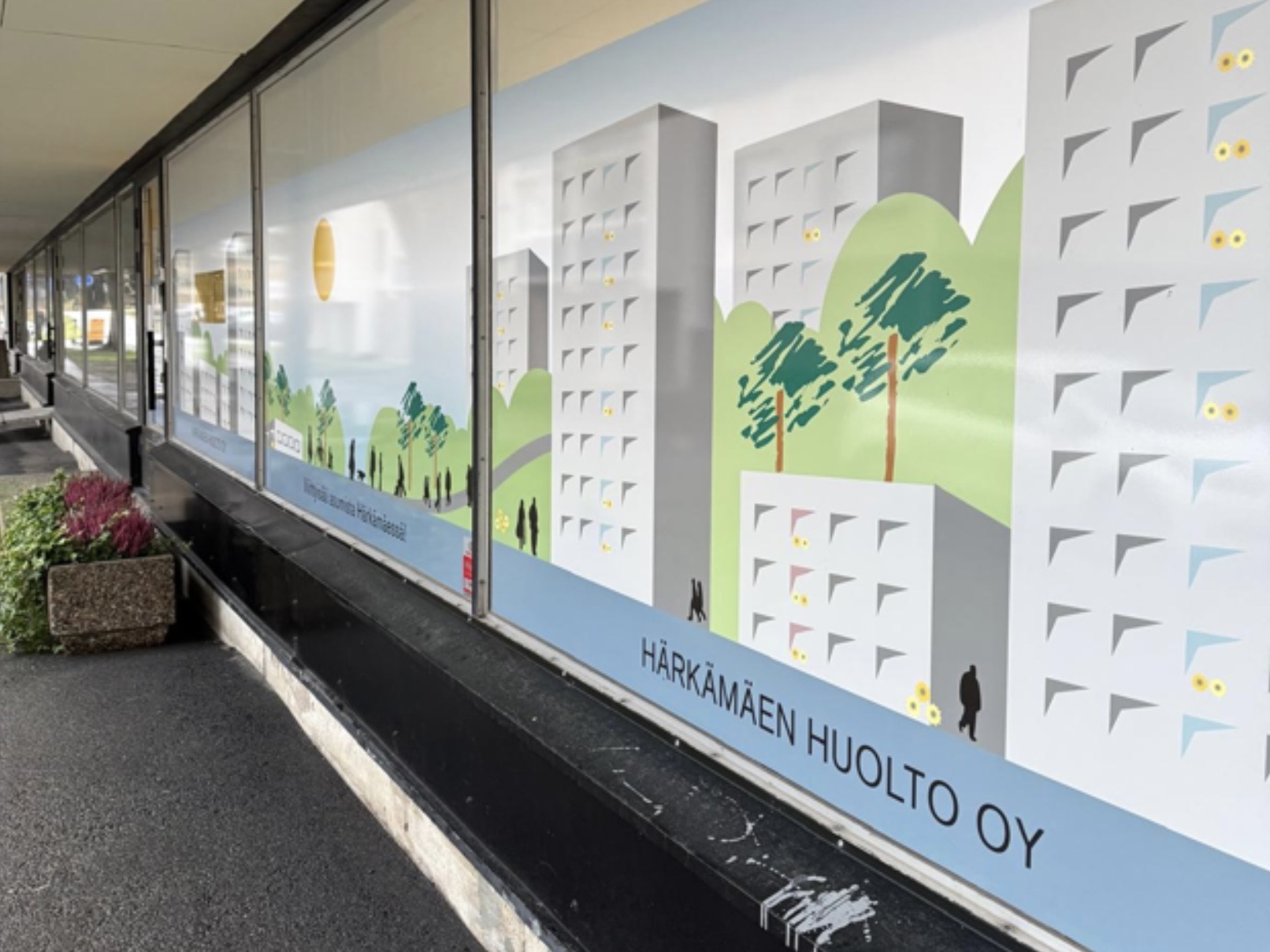 MAINOSTEOPPAUKSET NÄYTEIKKUNOIHIN